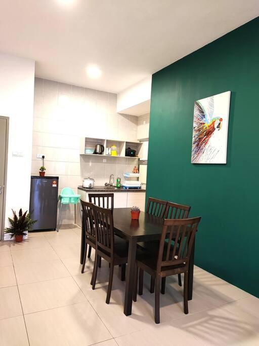 W39C Warmstay Atgoldenhill Nightmarket 2R Wifi Carpark Brinchang Extérieur photo